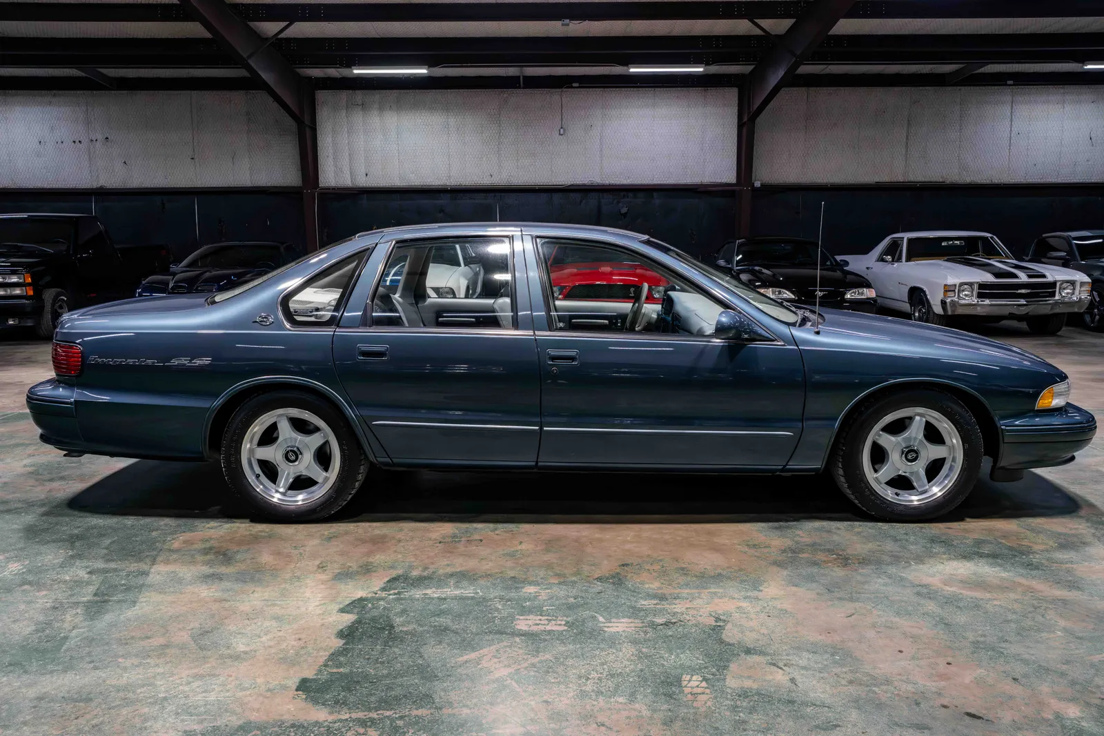 5_One Owner 1995-Chevrolet-Impala-Blue-179873-35.jpg
